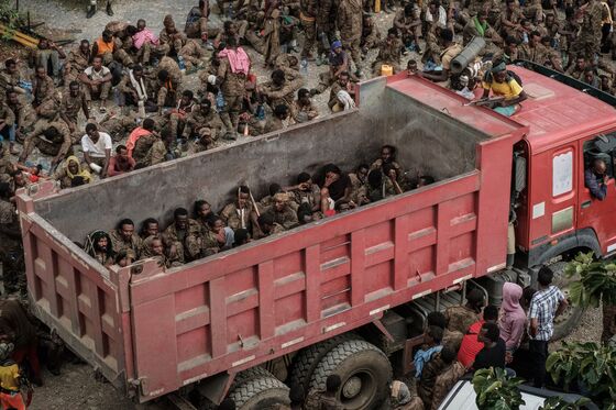 Widening Ethiopia Conflict Displaces Tens of Thousands of People