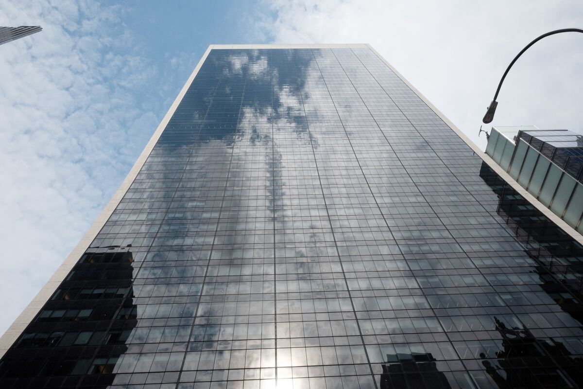Apollo Weighs Larger Role in Government Lending as Debt Soars