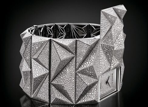 Even if diamonds aren’t your thing, there’s no denying how incredible this watch is.
