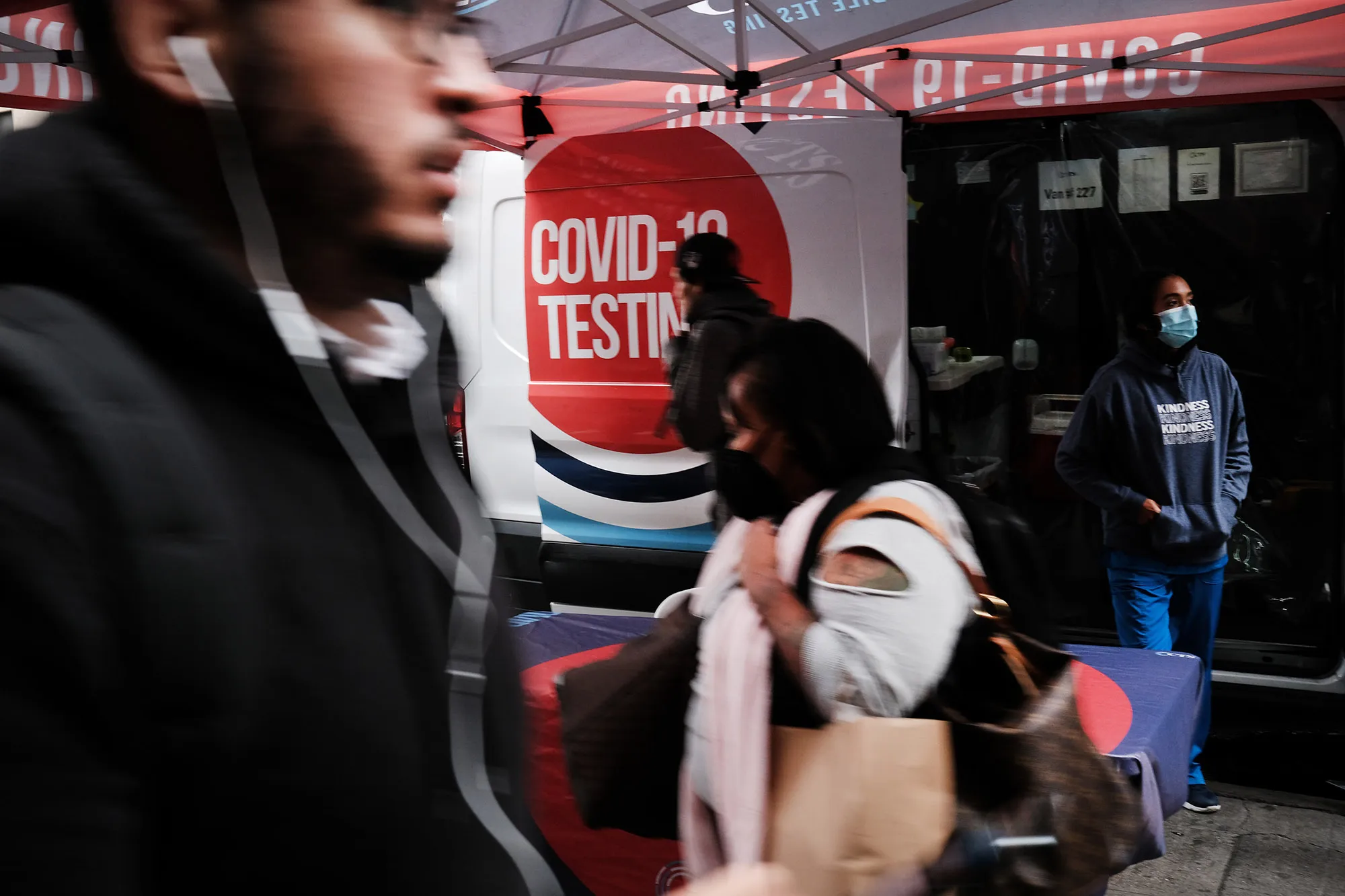 Covid-19 pop-up testing sits in Manhattan street in New York City.&nbsp;