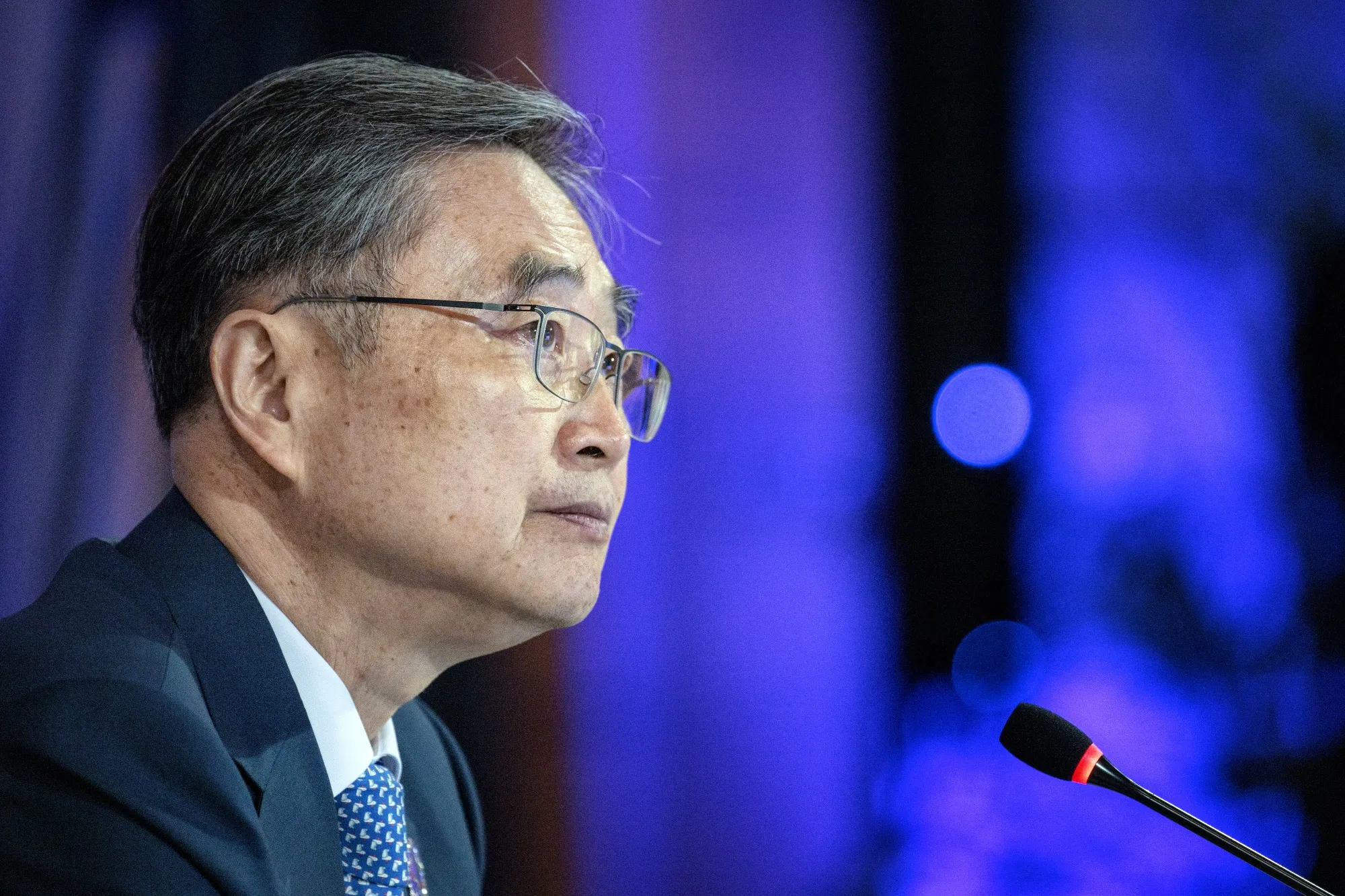 Chinese Foreign Minister Wang Yi visits South Korea; Cho Hyun urges China to facilitate North Korea's return to dialogue