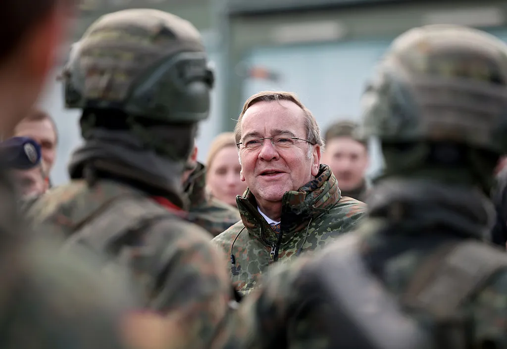 Boris Pistorius speaking with German soldiers eartlier this year.&nbsp;