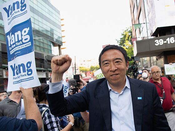 Wall Street Sees Friend in Adams as NYC Mayoral Race Narrows