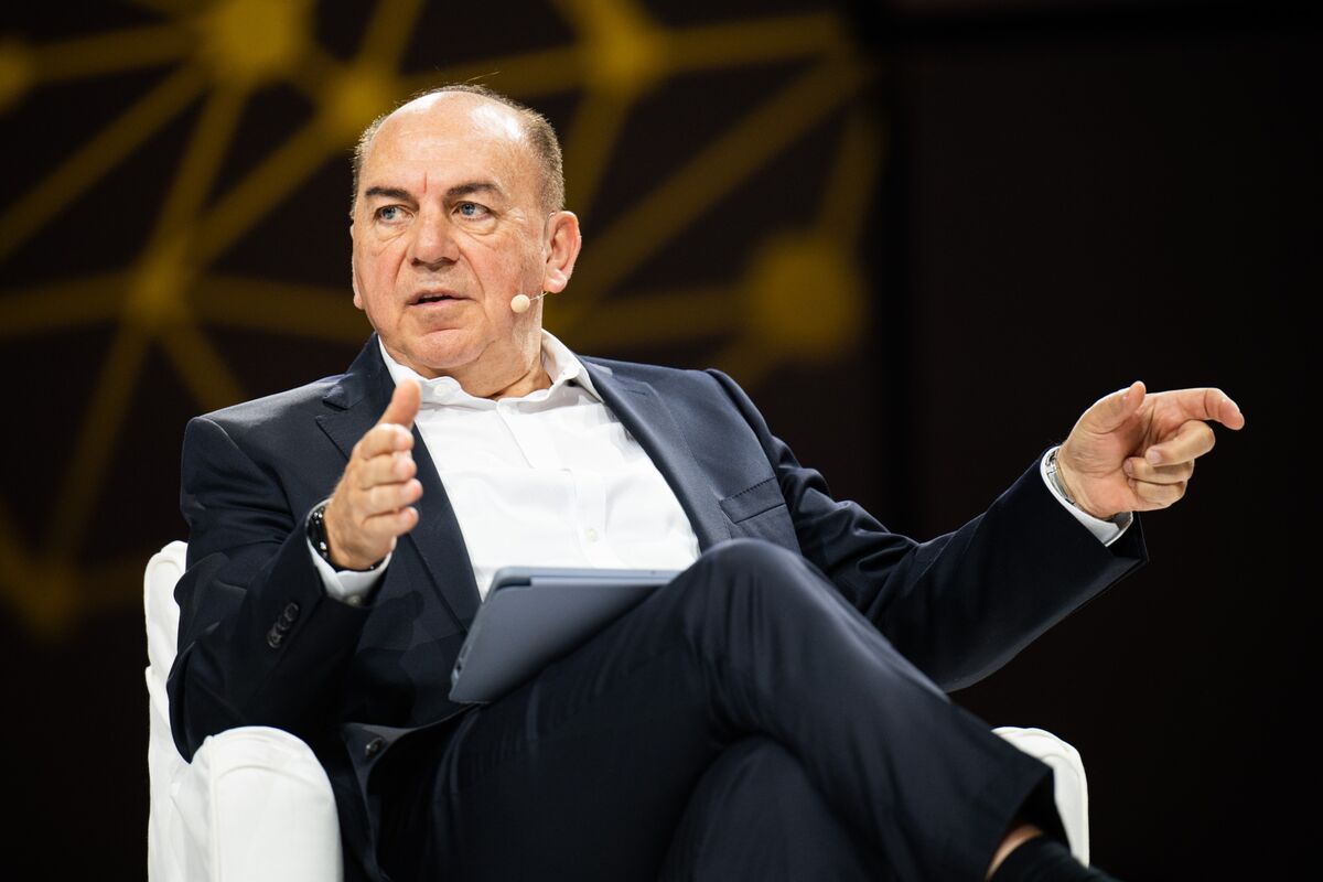 Ex-UBS Chairman Weber Warns AI Ushering In New Era of Inequality - Bloomberg