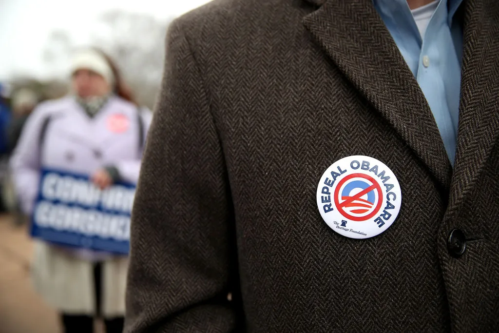 Do they make those buttons for black robes?