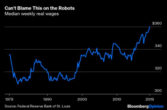 Andrew Yang’s Math on the Robot Takeover Doesn’t Check Out