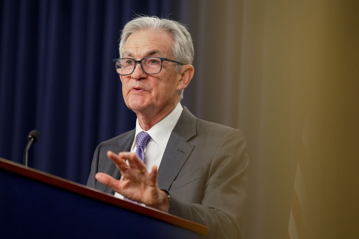 Anthropic Model Scare Sparks Urgent Bessent, Powell Warning to Bank CEOs