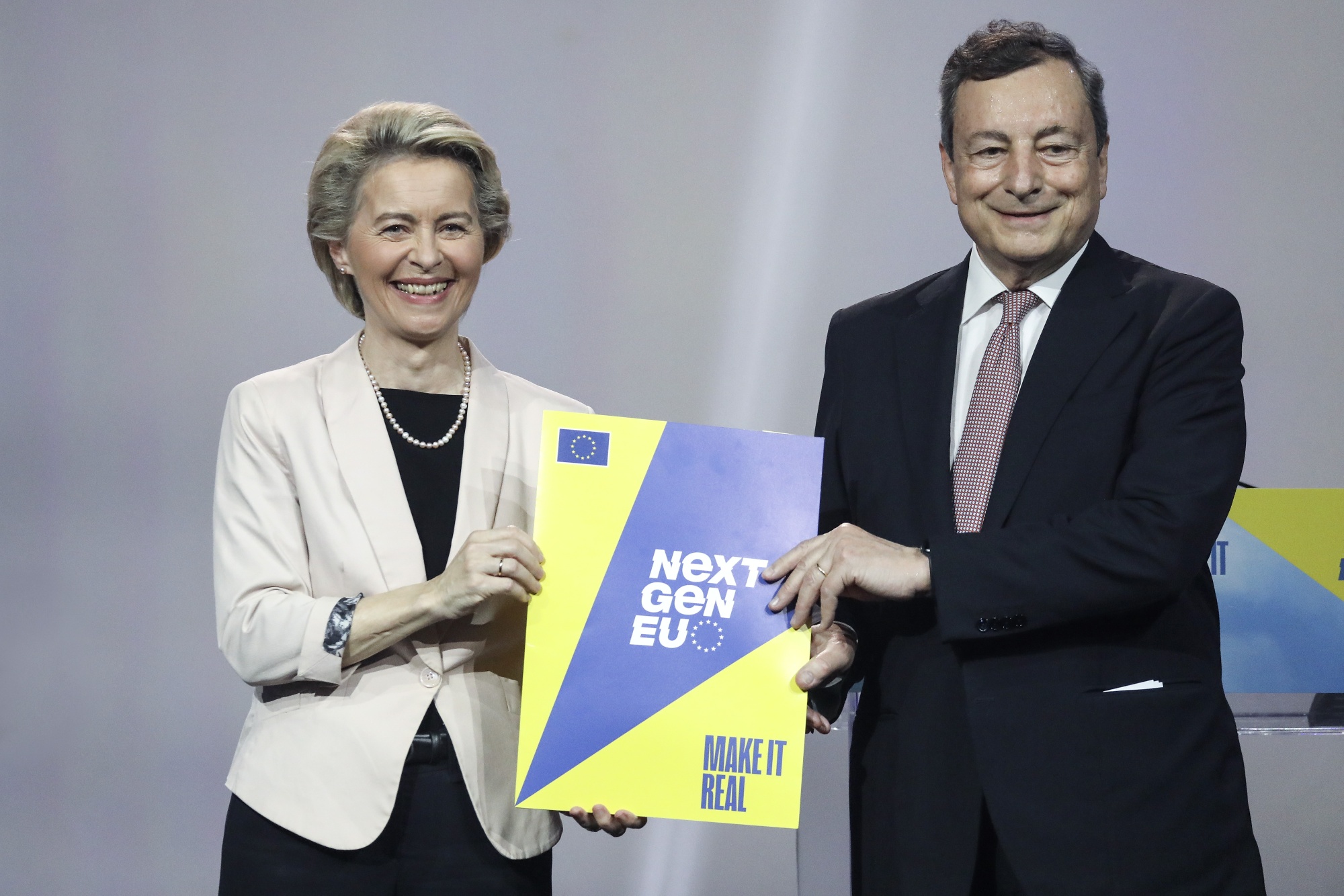 Ursula von der Leyen and Mario Draghi.