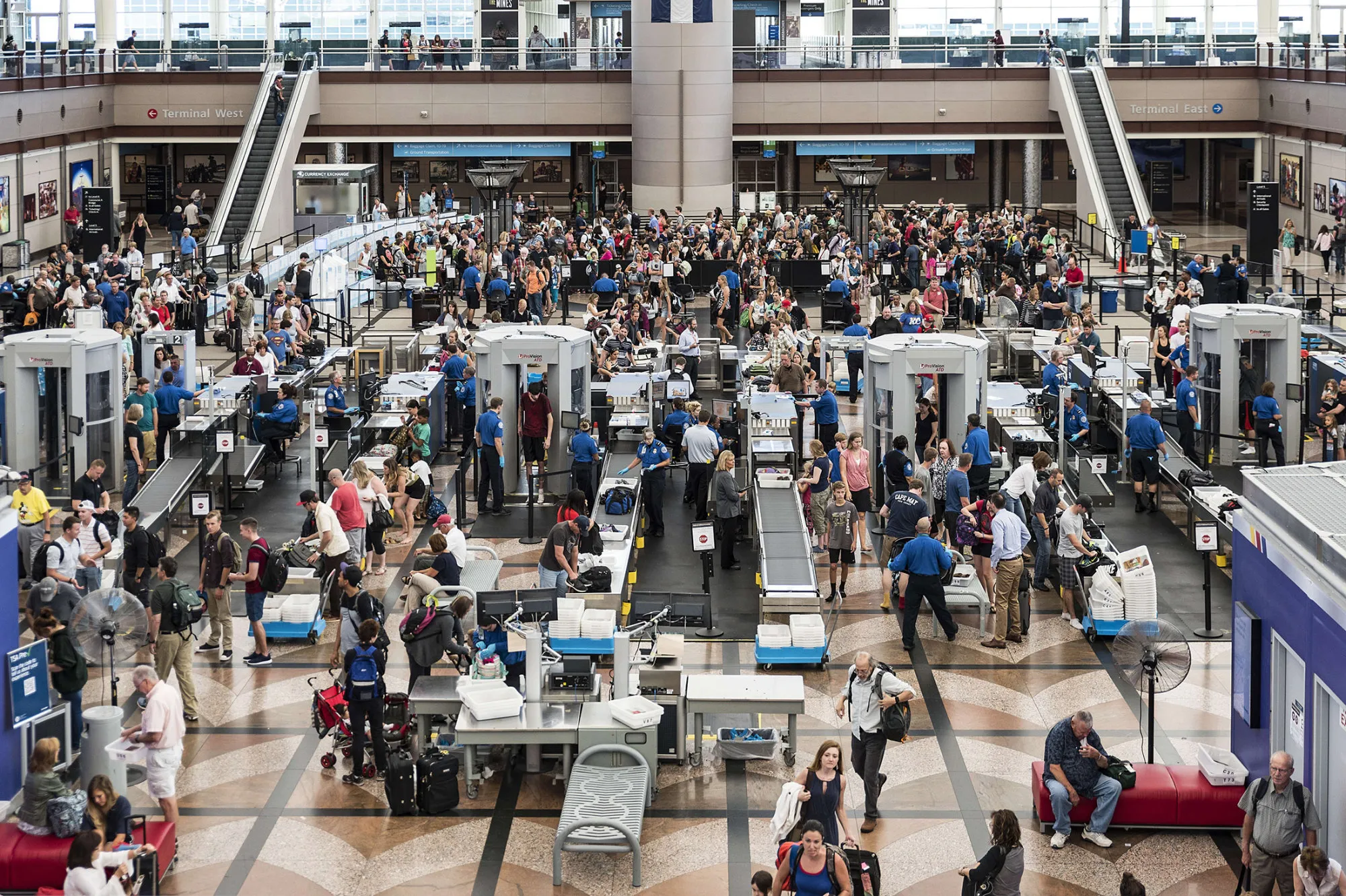 1500513988_us airport security lede