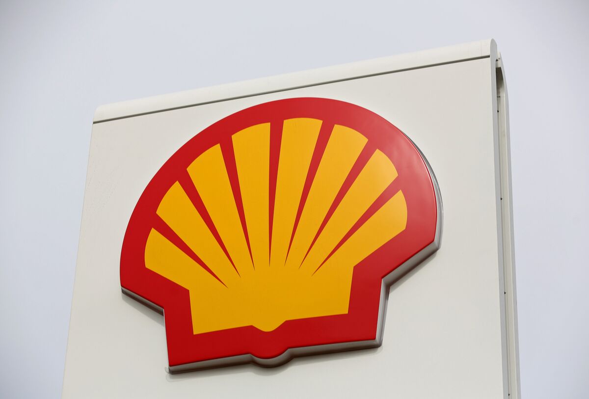 Shell, Eni Win Dismissal of Nigeria Bribery Lawsuit - Bloomberg