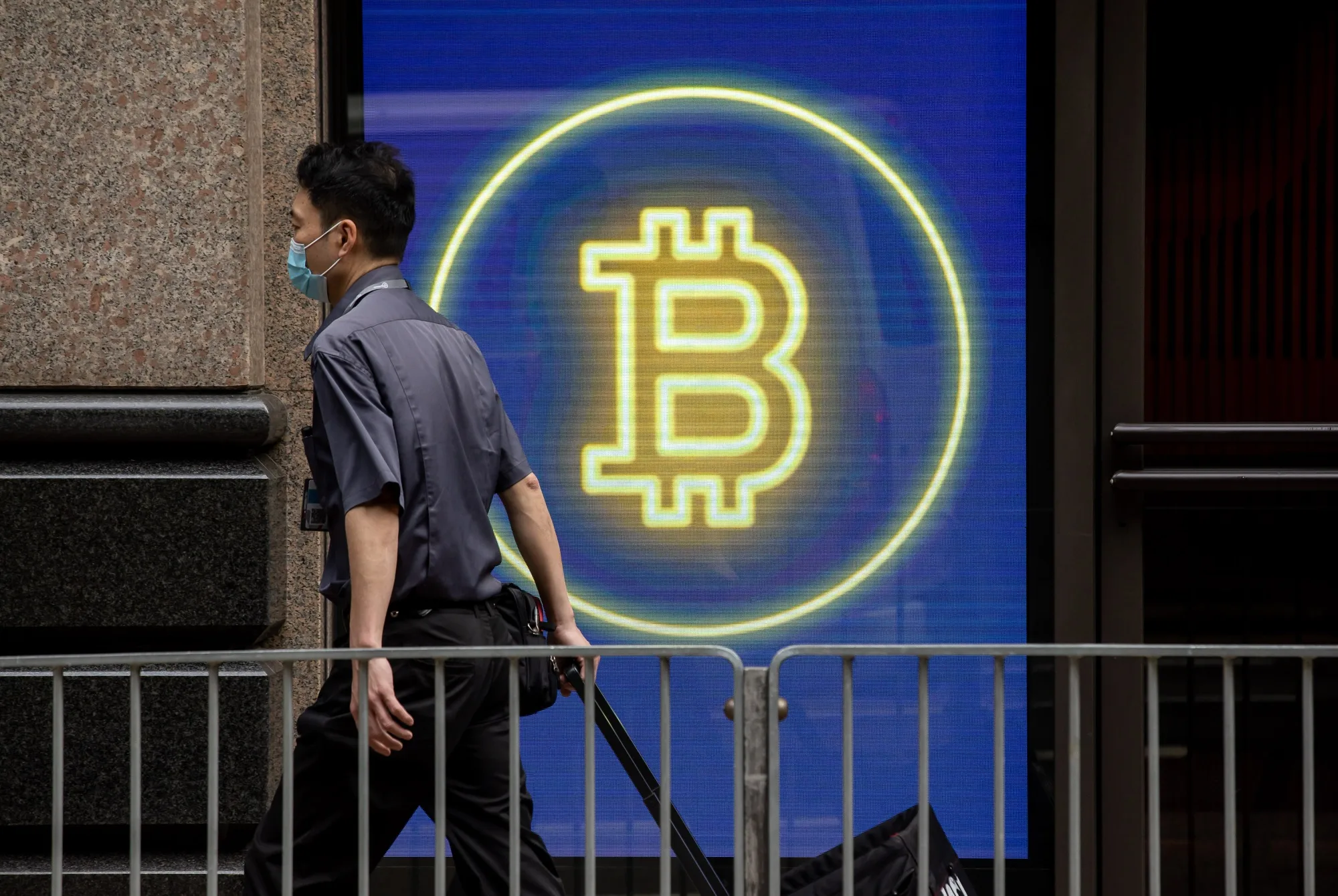 ビットコイン、月間で大幅安－１月として2018年以降で最大の下げ - Bloomberg
