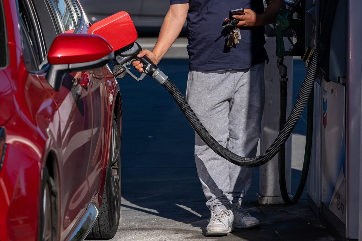 Big Oil’s Soaring Profits in Democrats’ Sights If House Flips