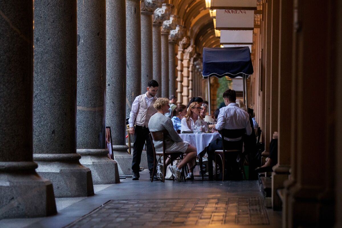 Australia's Inflation Stays Above RBA Target Amid Middle East Fuel Disruptions
