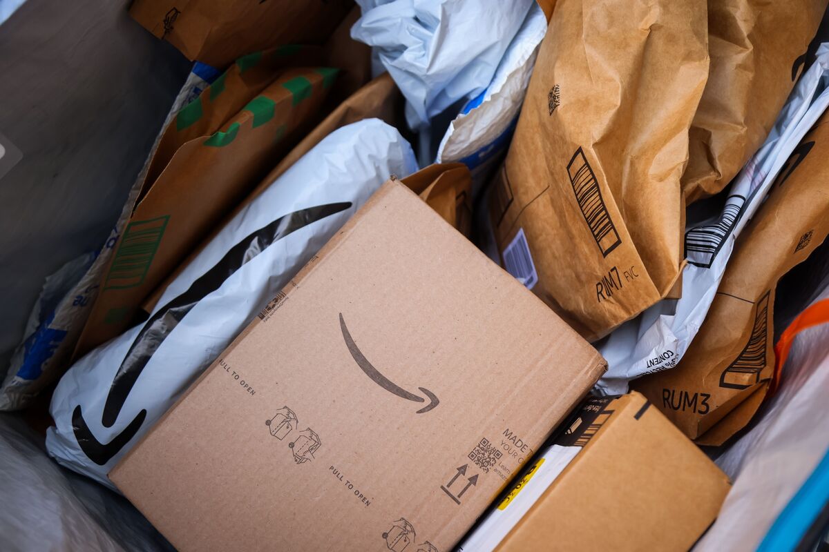 Amazon Deal Lifts US High-Grade Bond Sales to Record Session