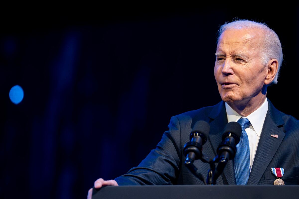 Biden Claims Equal Rights Amendment Ratified, Faces Legal Challenges