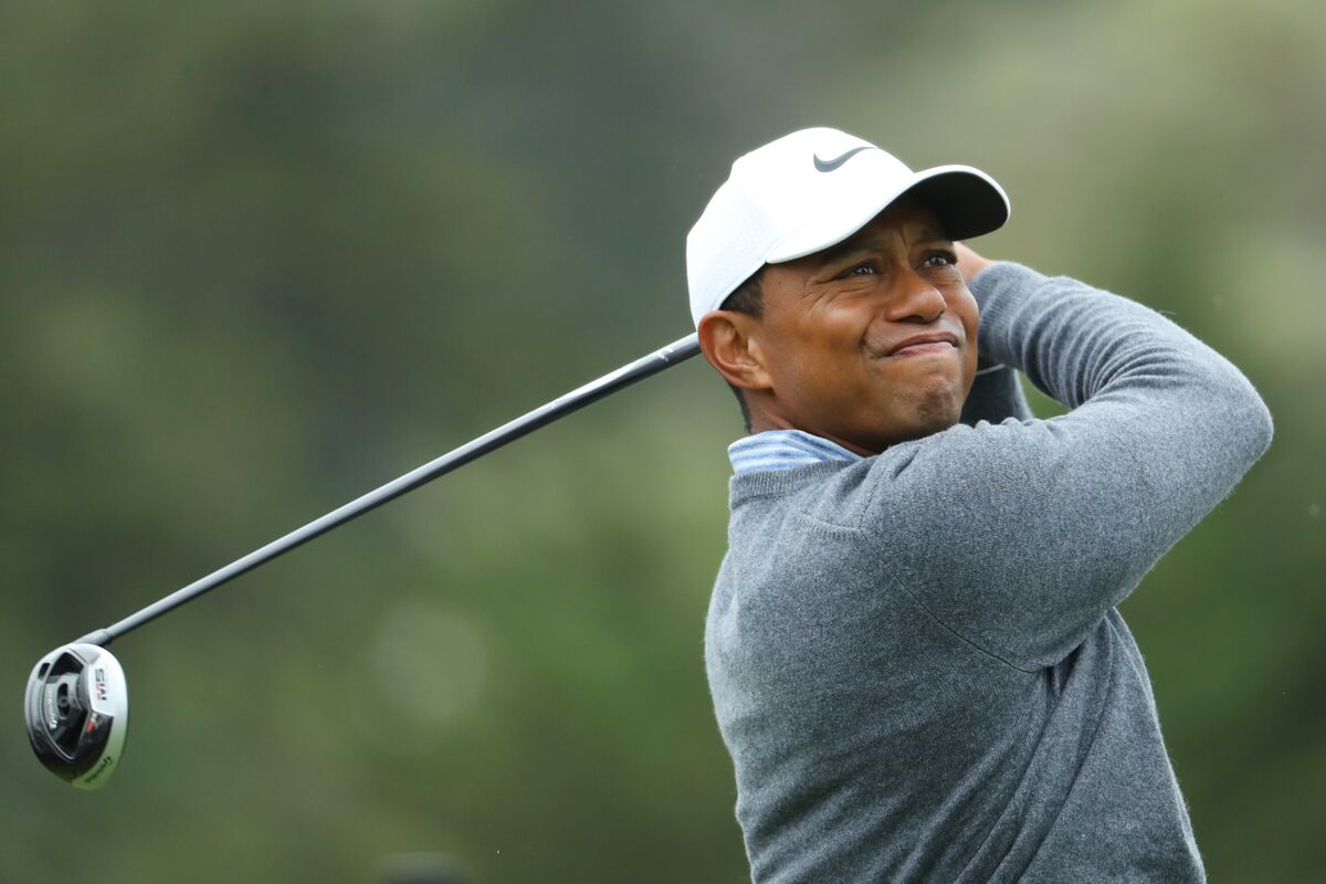 U.S. Open Update: Tiger Woods Opens Third Round With Bogey U.S. Open Update: Tiger Woods Opens Third Round With Bogey