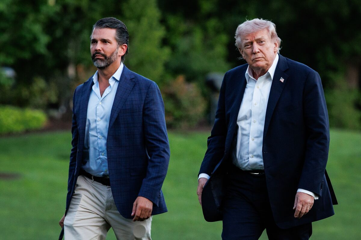 bloomberg.com - Caitlin Reilly - Top House Democrat Probes 1789 Capital Over Trump Family Ties
