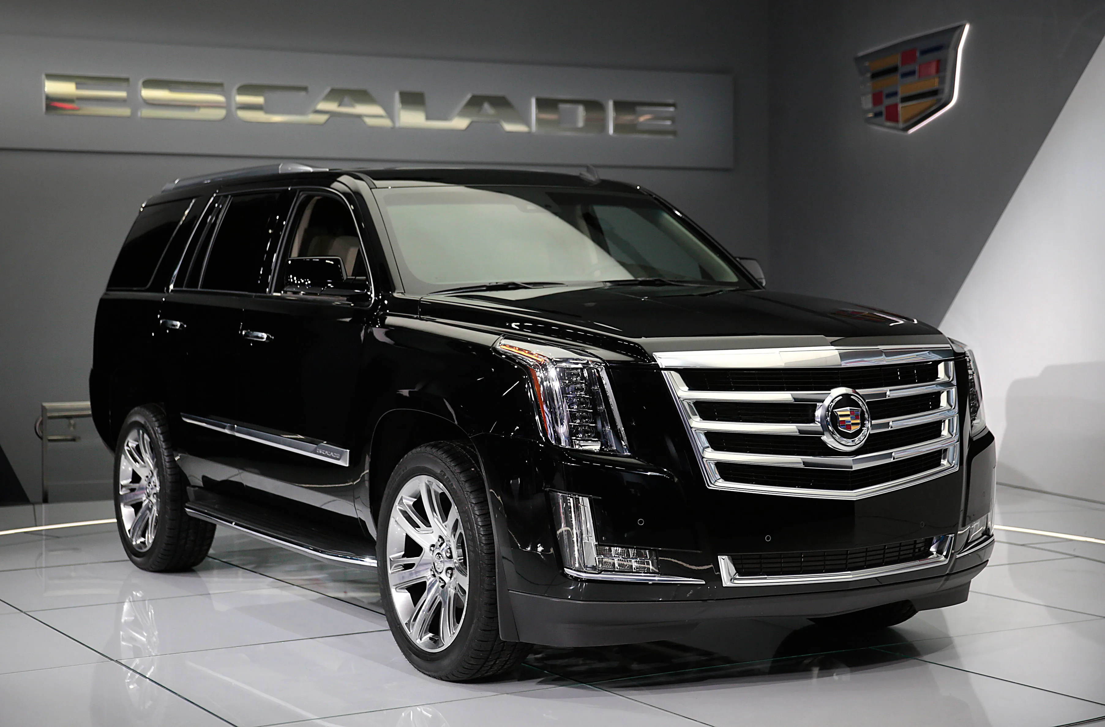 GM Cadillac Escalade SUV