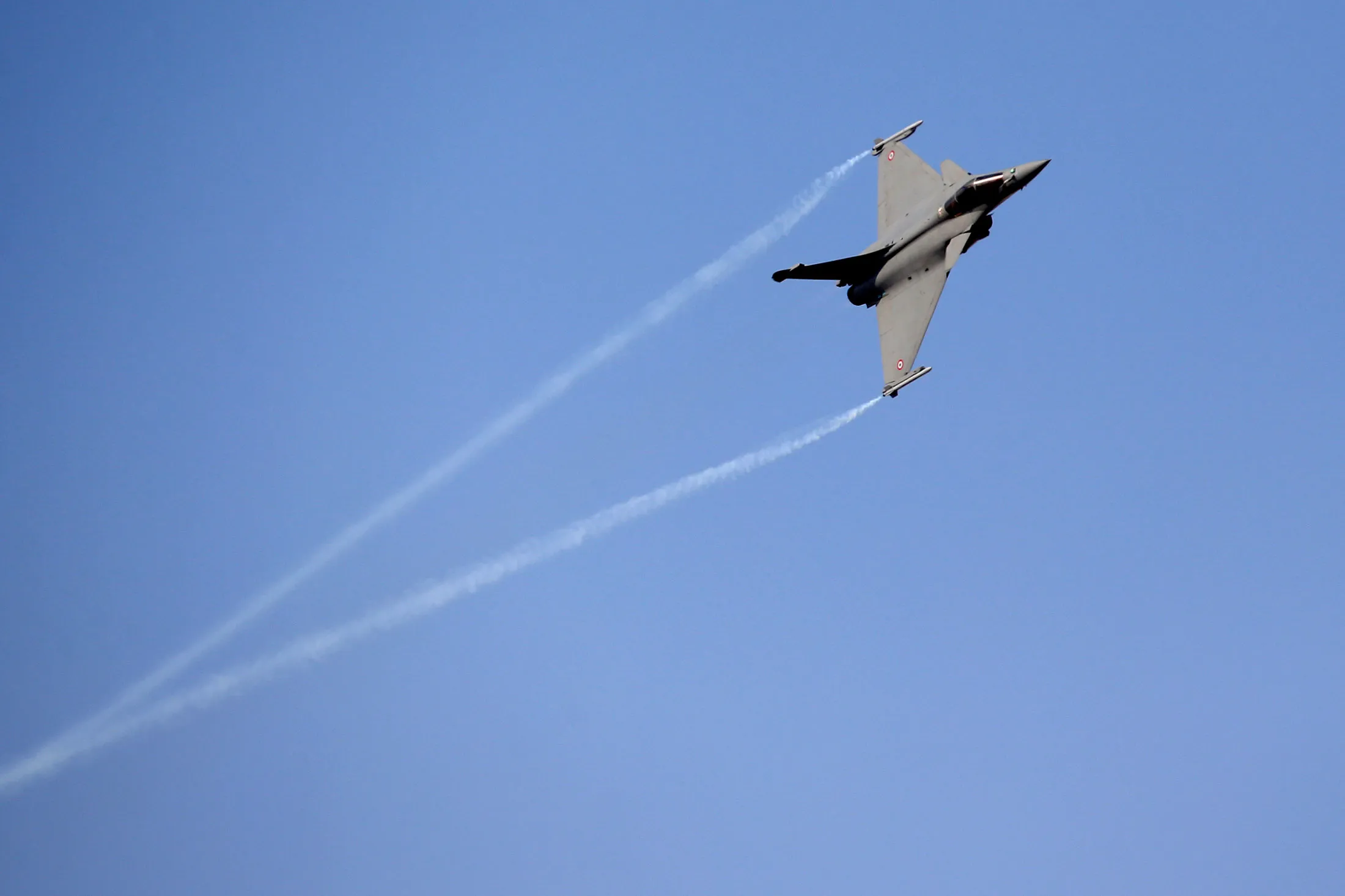 A Rafale fighter jet performs an aerial display at the 2015 Dubai Air Show.
