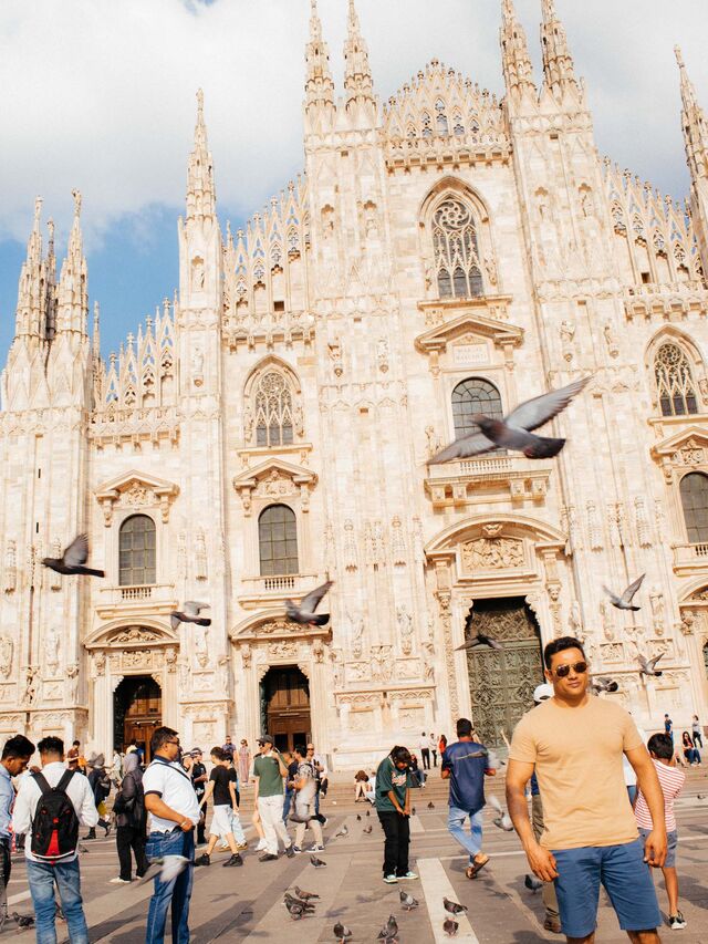 The outside of the Duomo di Milano.