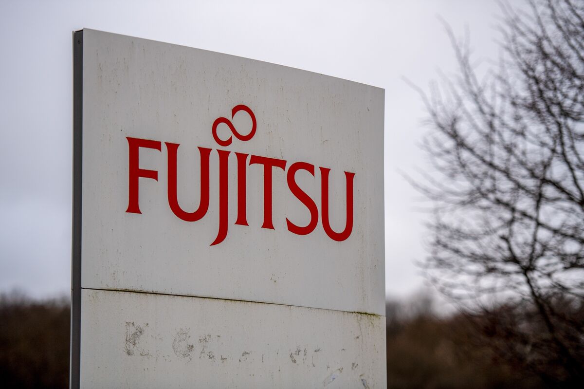 StanChart Venture Arm Teams Up With Fujitsu on Quantum Computing