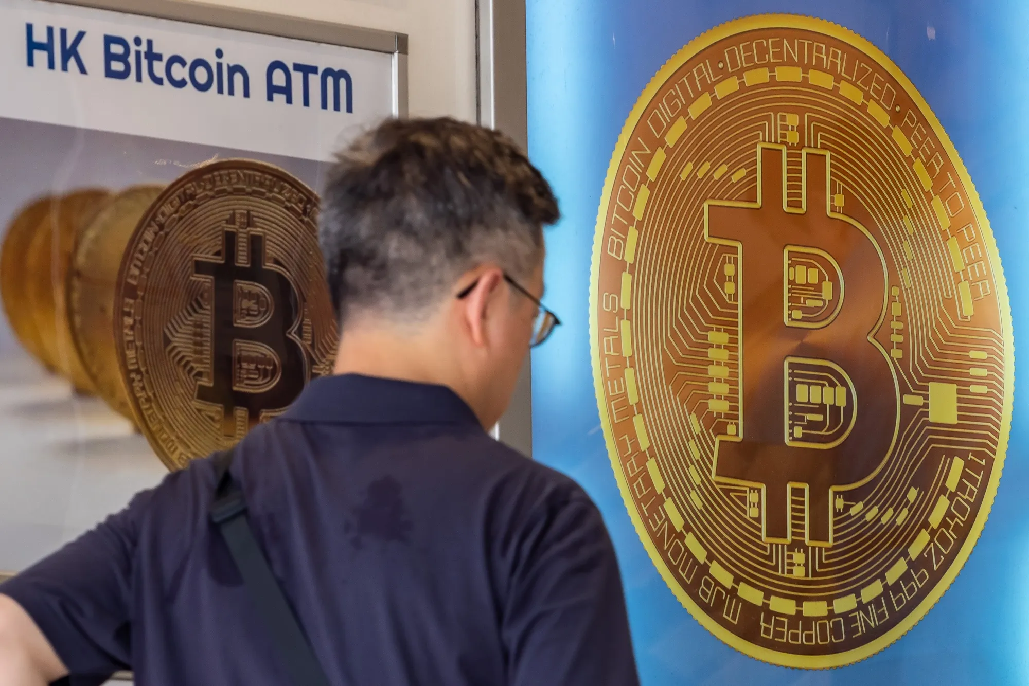 Crypto Crowd Returns to Hong Kong in Better Mood to Party - Bloomberg