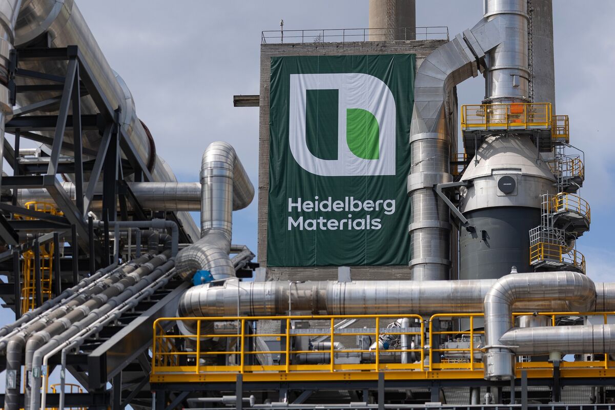 CRH, Heidelberg Said to Be Among Suitors for NCC’s Industry Unit