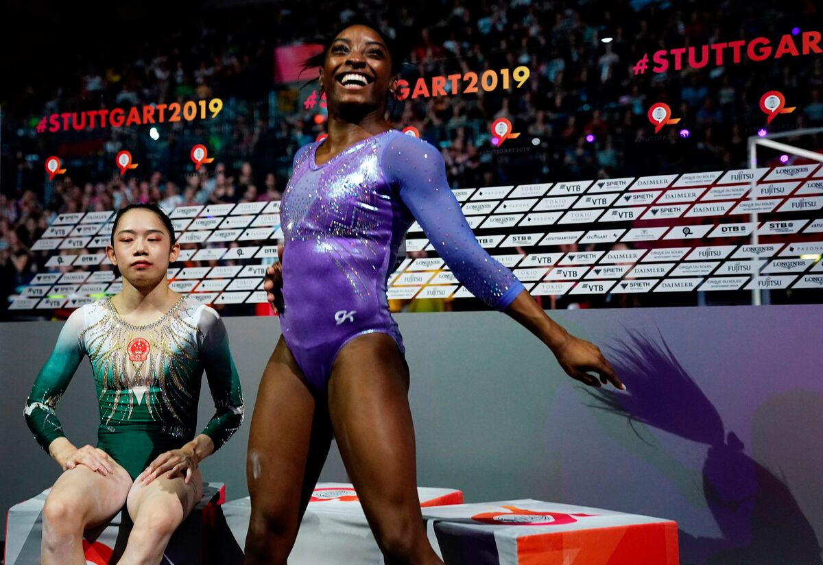 Simone Biles Sets All-time Medal Record At Gymnastics Worlds - Bloomberg