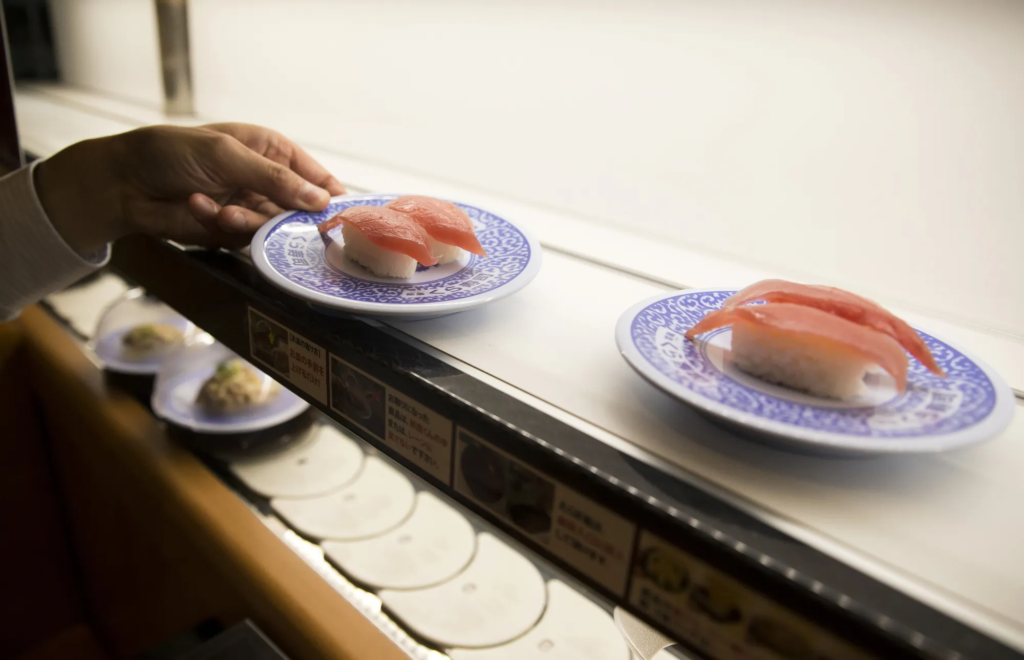 A plate of tuna sushi.