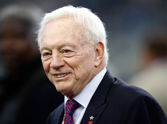 Jerry Jones Likens Gas Deal to His Dallas Cowboys Buy 30 Years Ago
