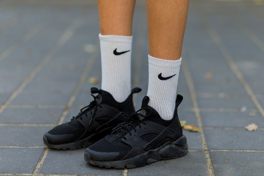 nike shoes sock style