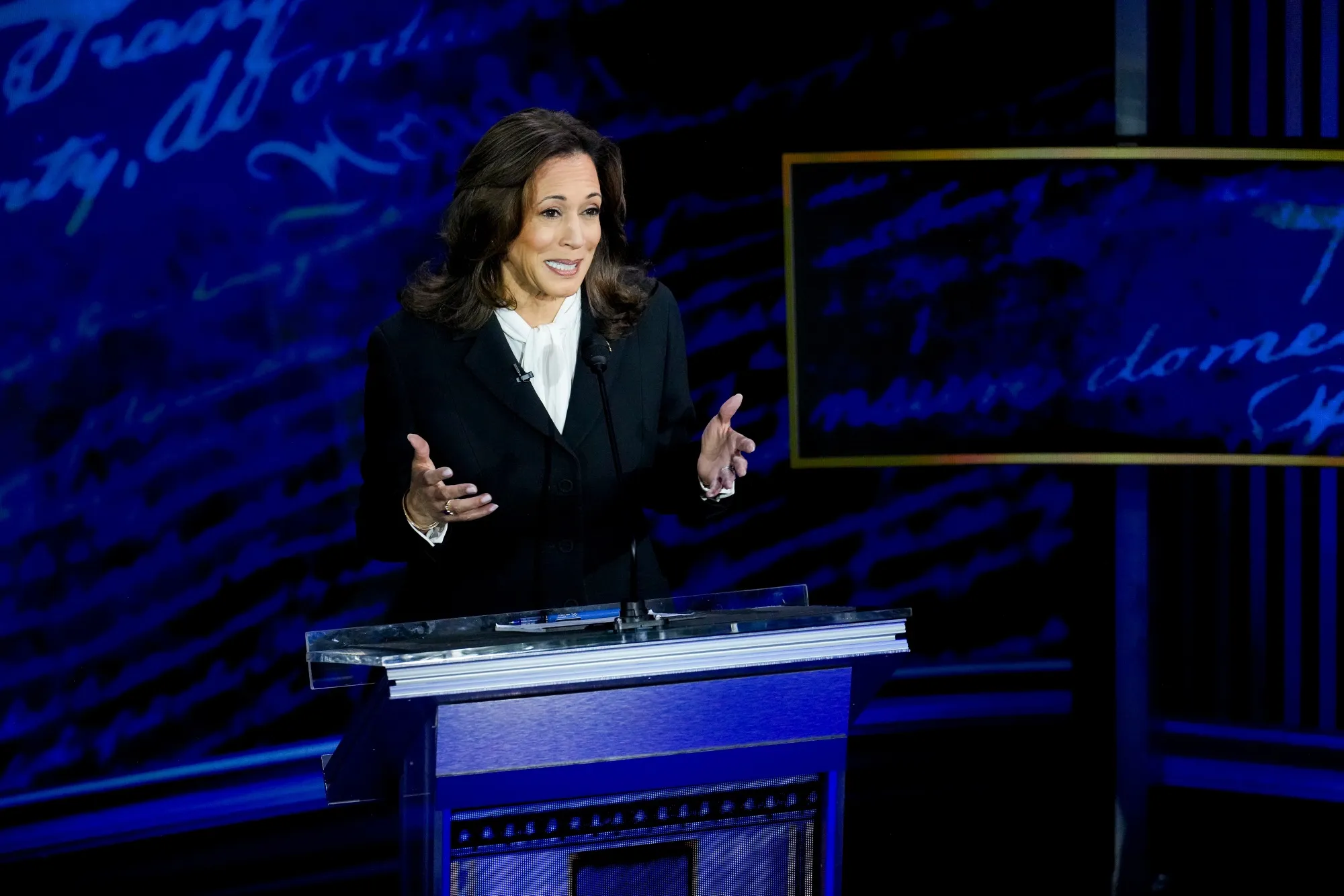 Trump-Harris Debate: Harris Says Trump 'Sold Us Out' to China, Hits Out at  Xi - Bloomberg