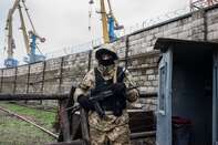Ukrainian Forces Mobilize Near Mariupol Port Amid Conflict With Russia