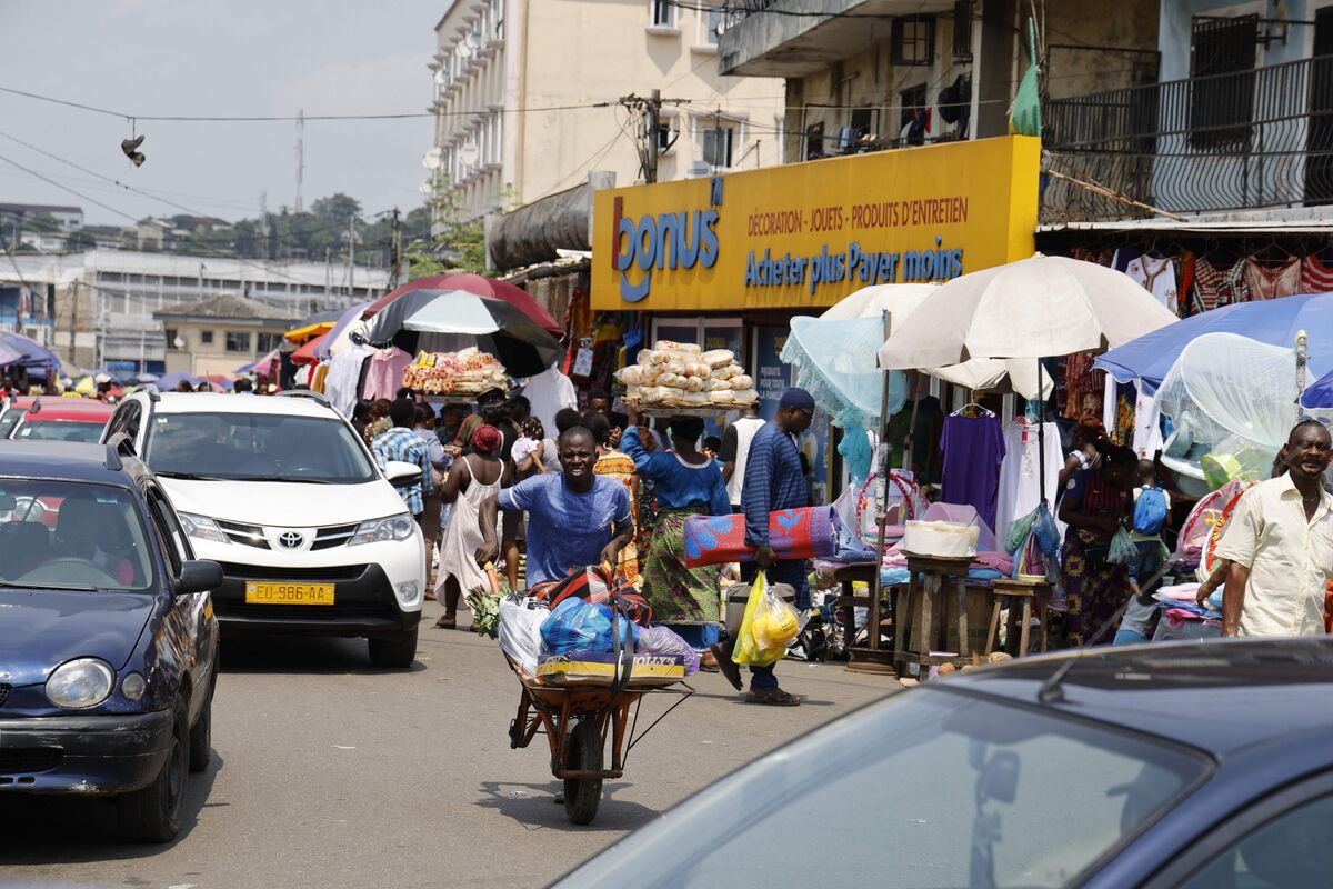 Gabon Bonds Post Biggest Selloff in Year After IMF Flags Debt Woes