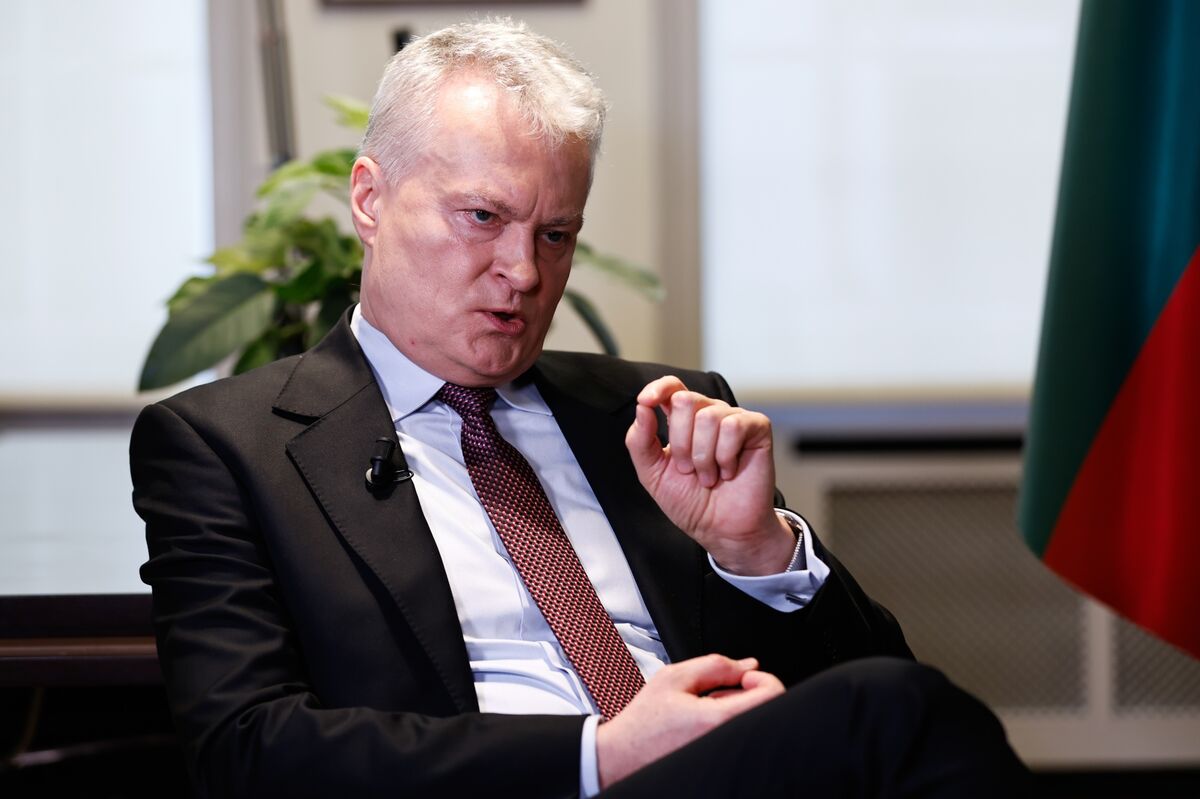 Lithuanian President Says Russia Is Testing Readiness to Respond