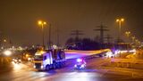 Transport of rotor blades for wind turbine in the port of Hamburg