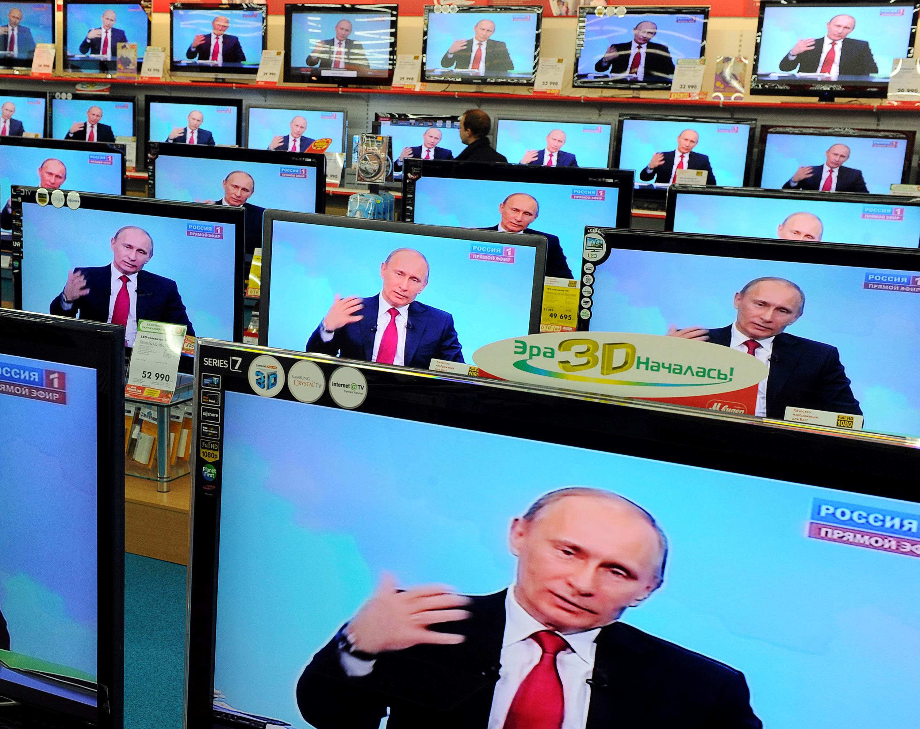 Putin Confronts His Fading Influence in the Mideast - Bloomberg