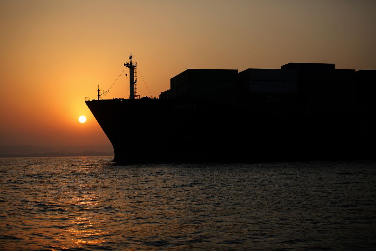 Number of Vessels Redirected in US Blockade on Iran Reaches 100