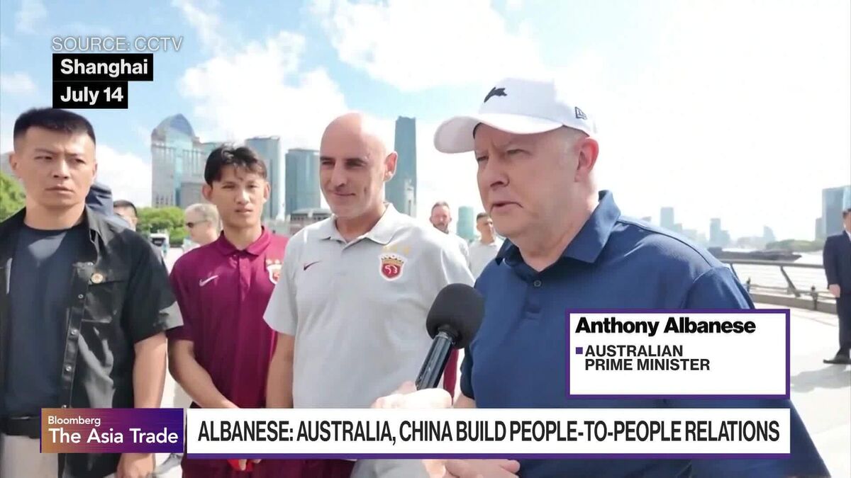 Albanese Walks Fine Line Between Xi, Trump in China 