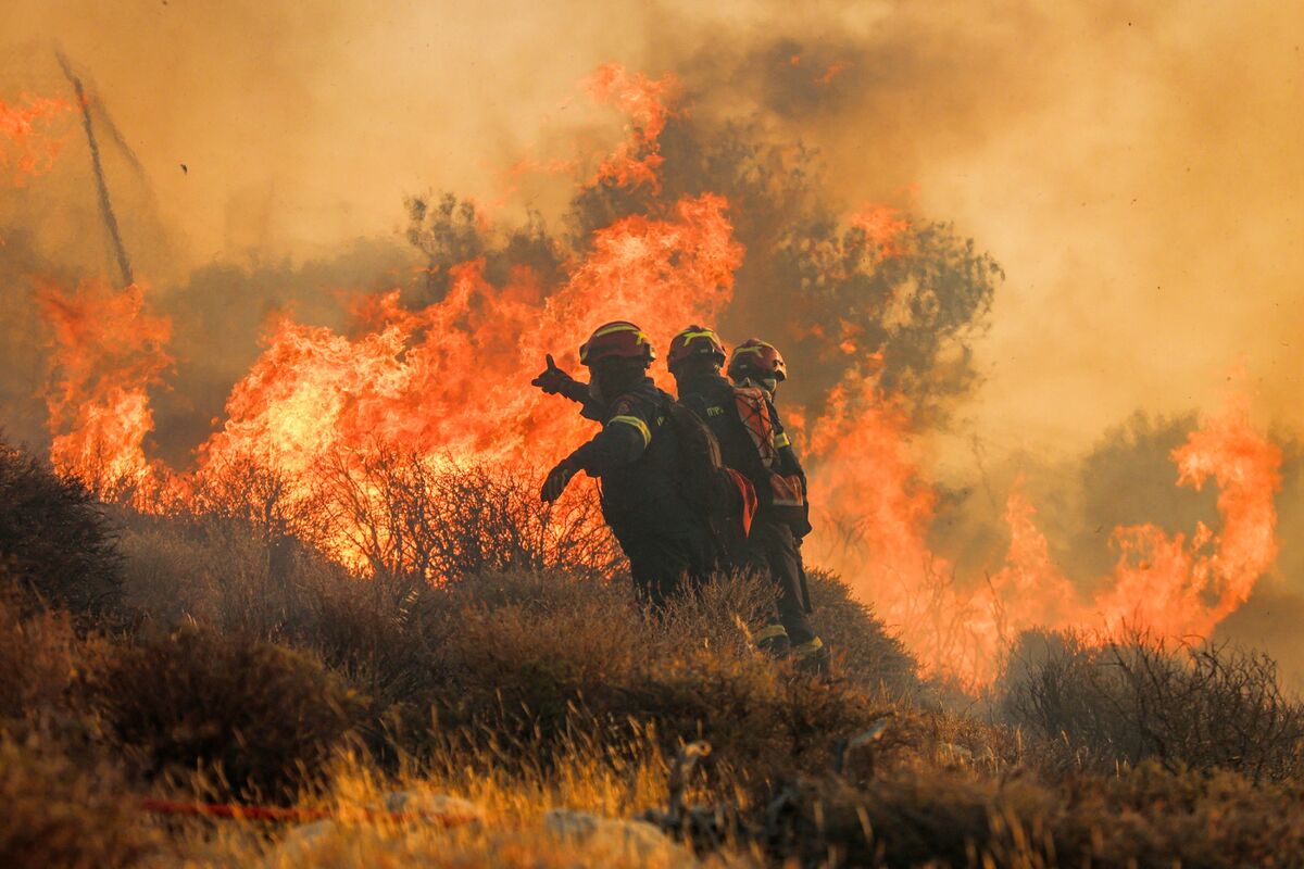 Europe’s Blistering Heat Sparks Fires as System Moves East