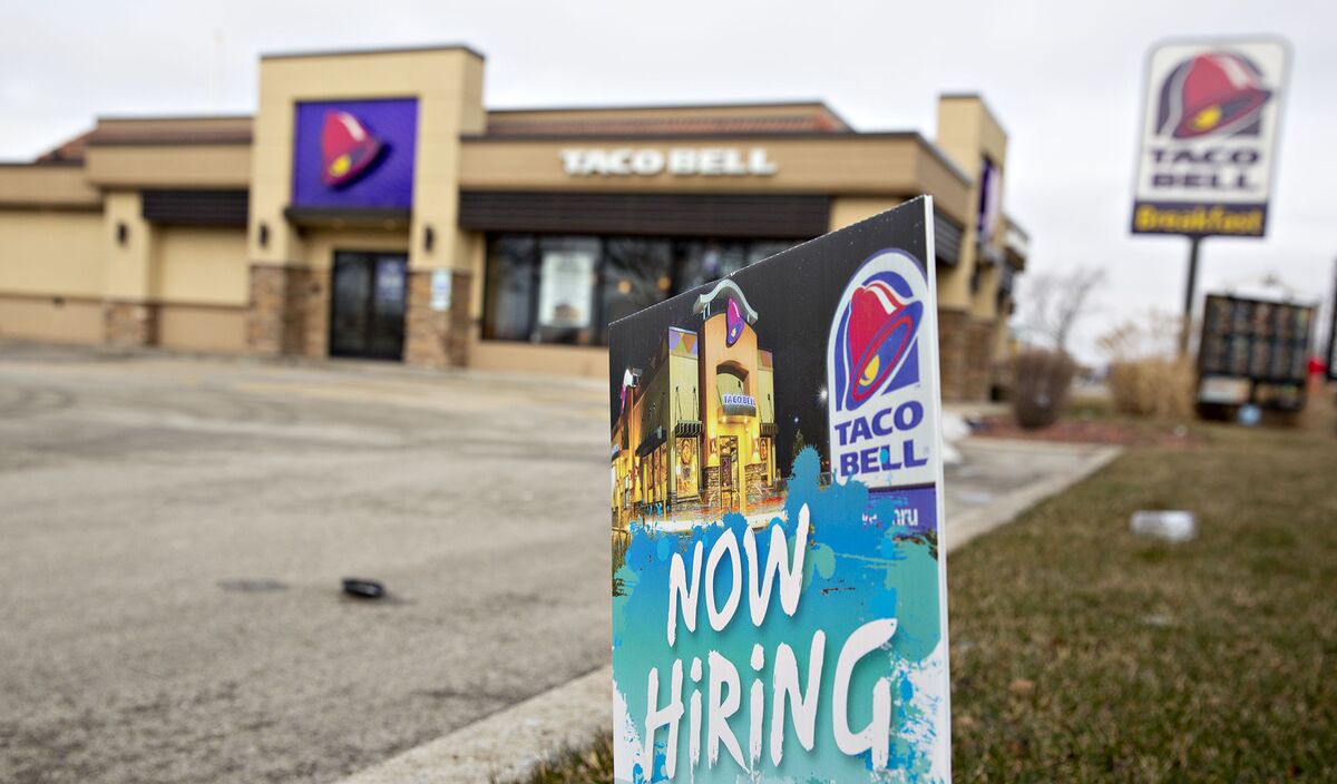 What Taco Bell’s 100,000 Salary Offer Says About U.S. Jobs Bloomberg