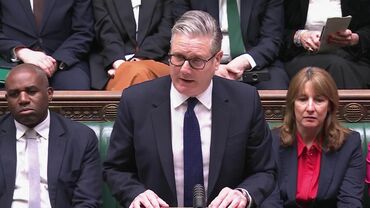 Starmer Apologizes for Appointing Mandelson