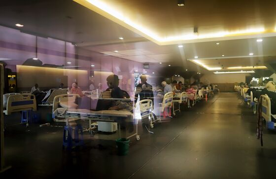 Global Virus Resurgence Threatens Vigorous Growth Momentum