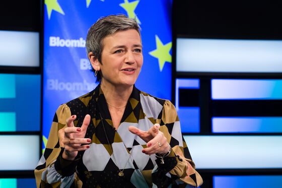 Faltering German Hands Vestager Chance to Claim Europe’s Top Job