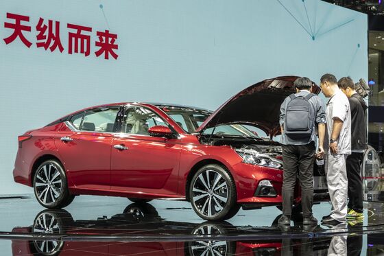 A Flood of New Cars Is Headed for China