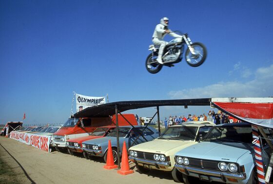 How Travis Pastrana Plans to Recreate Evel Knievel’s Legendary Stunts