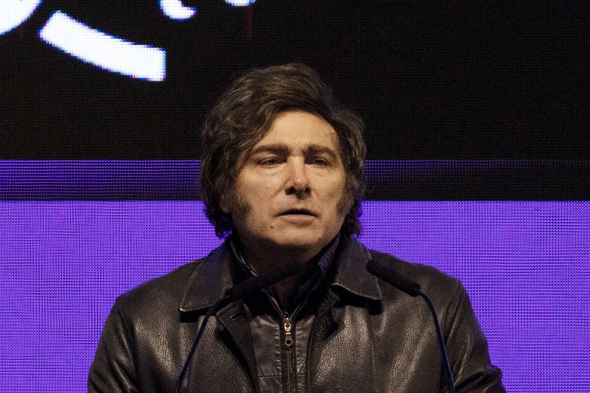 ⚫️ BLOOMBERG: L'Argentina cerca strategie per onorare 9,5 miliardi di dollari di debito in scadenza nel 2024
