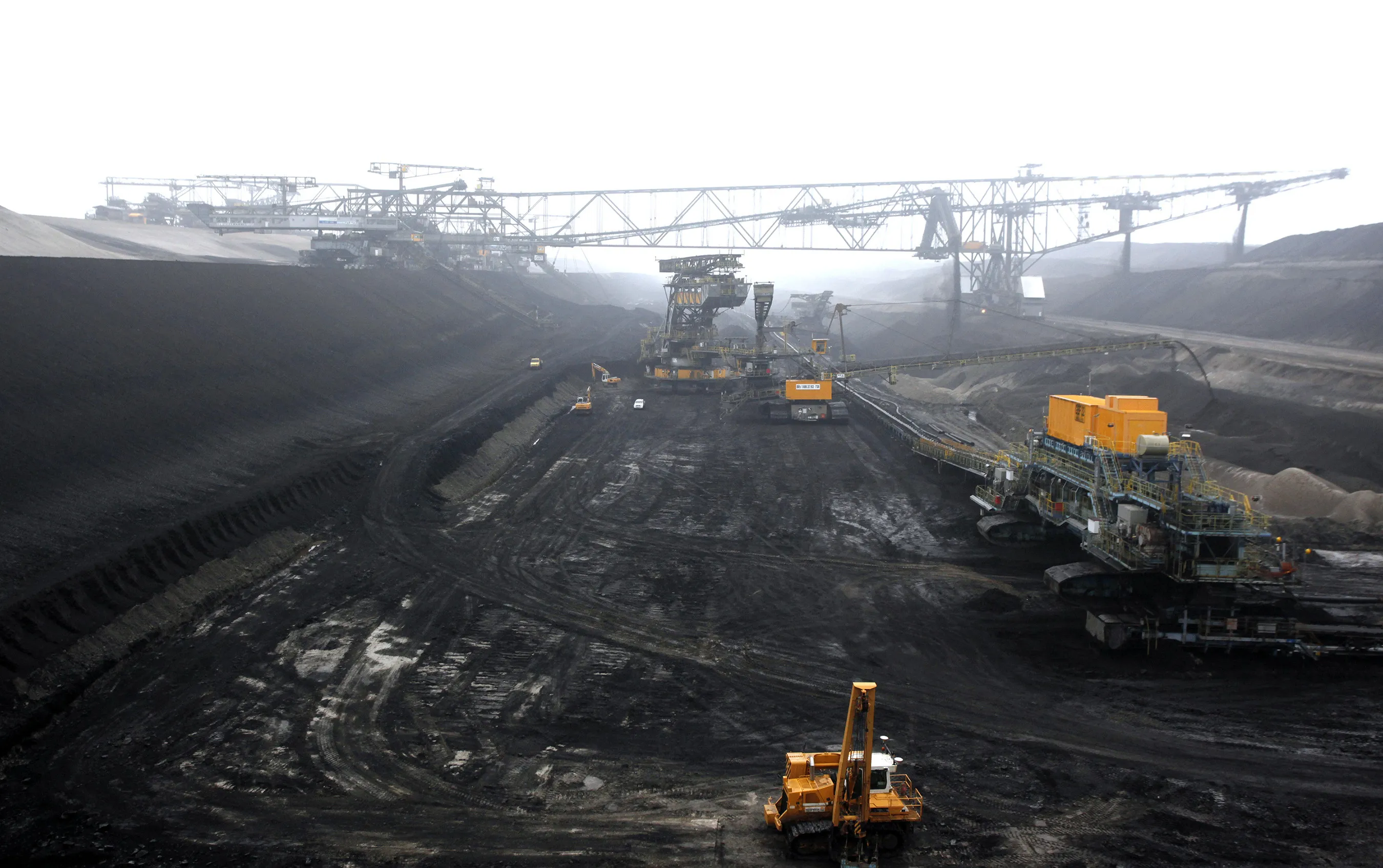 Germans and Poles Unite in Fight Against Dirtiest Fuel
