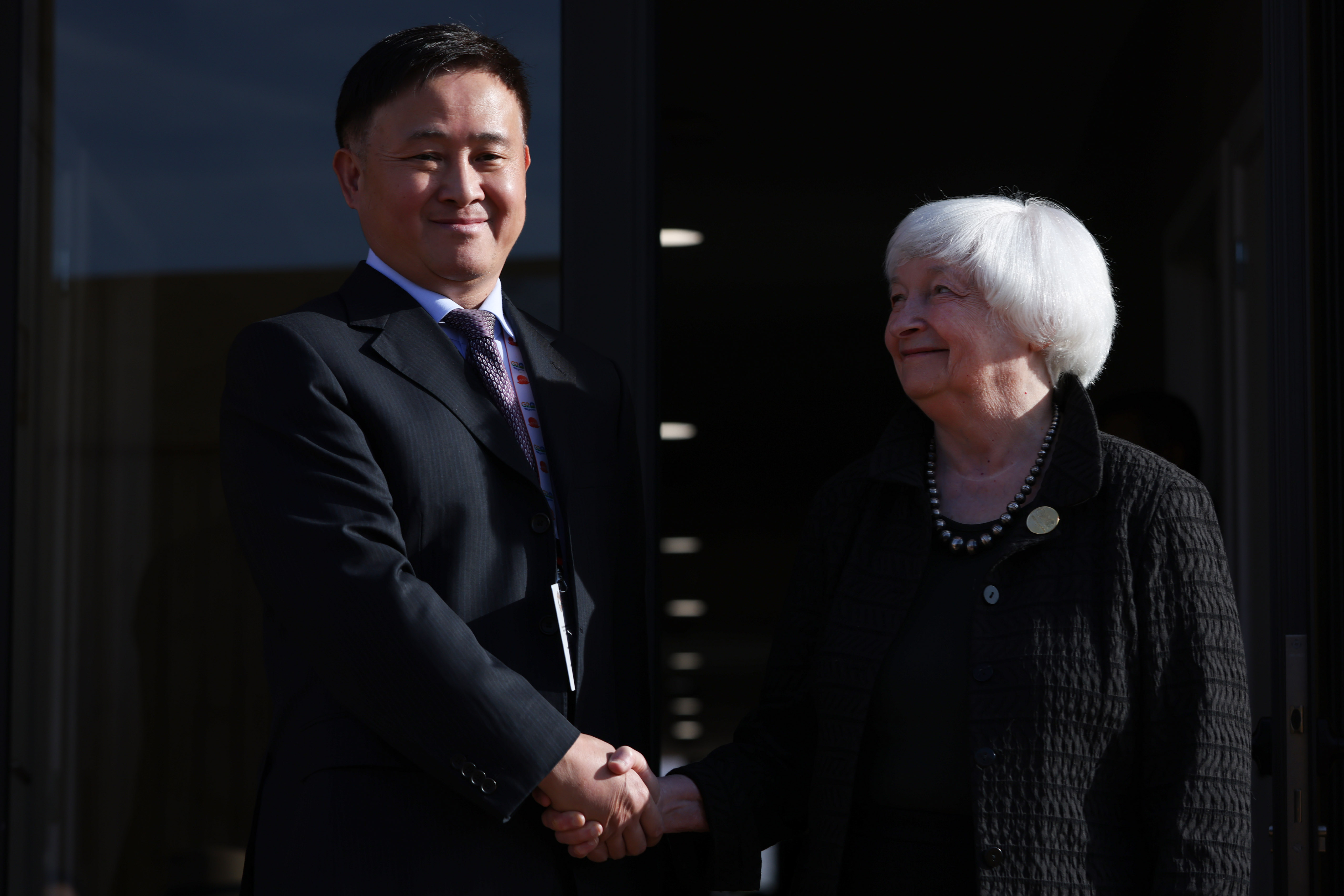 Yellen, PBOC's Pan Hold 'Substantive and Productive' Talks - Bloomberg