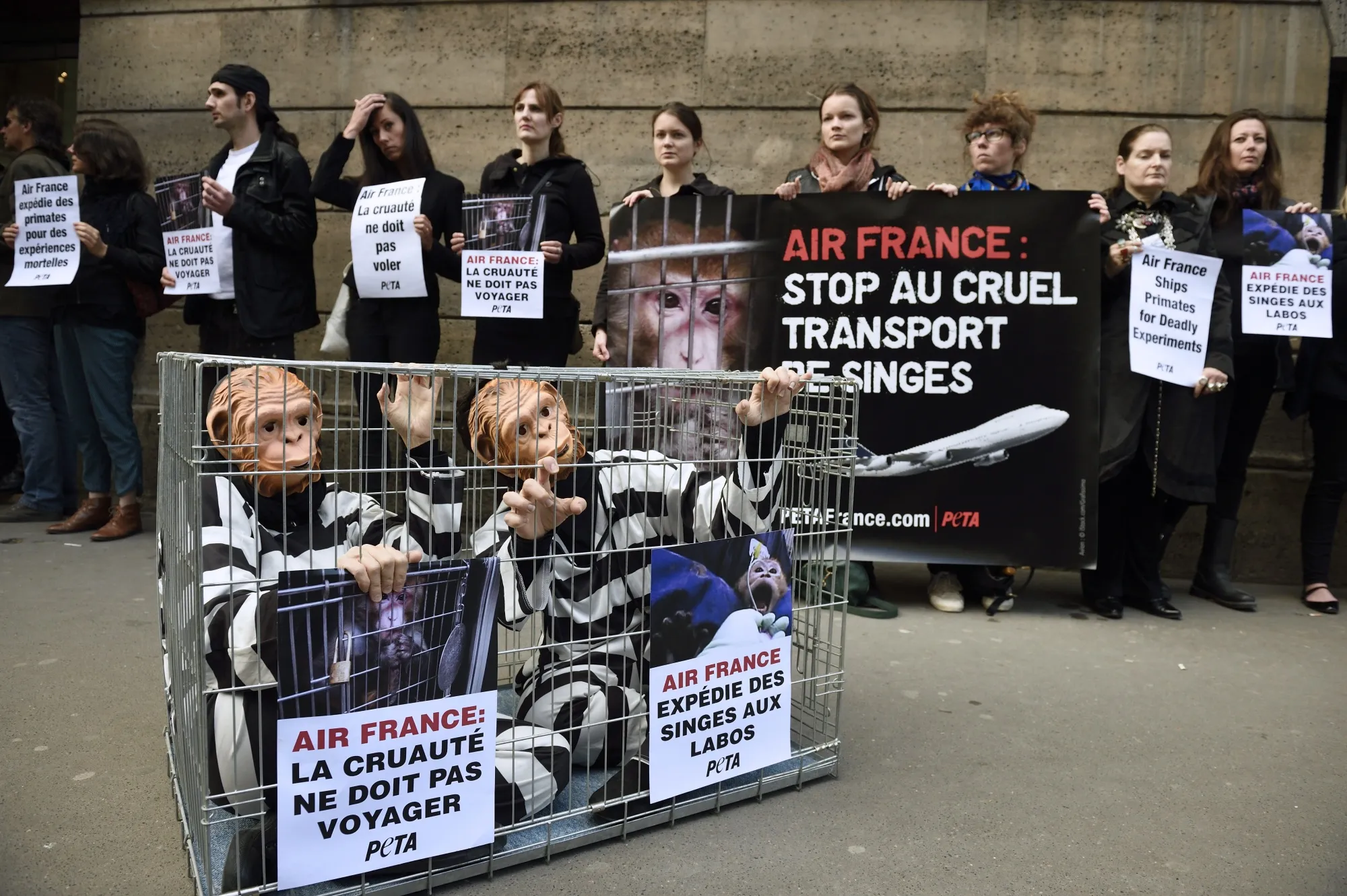FRANCE-AIR FRANCE-KLM-ANIMAL-PROTEST